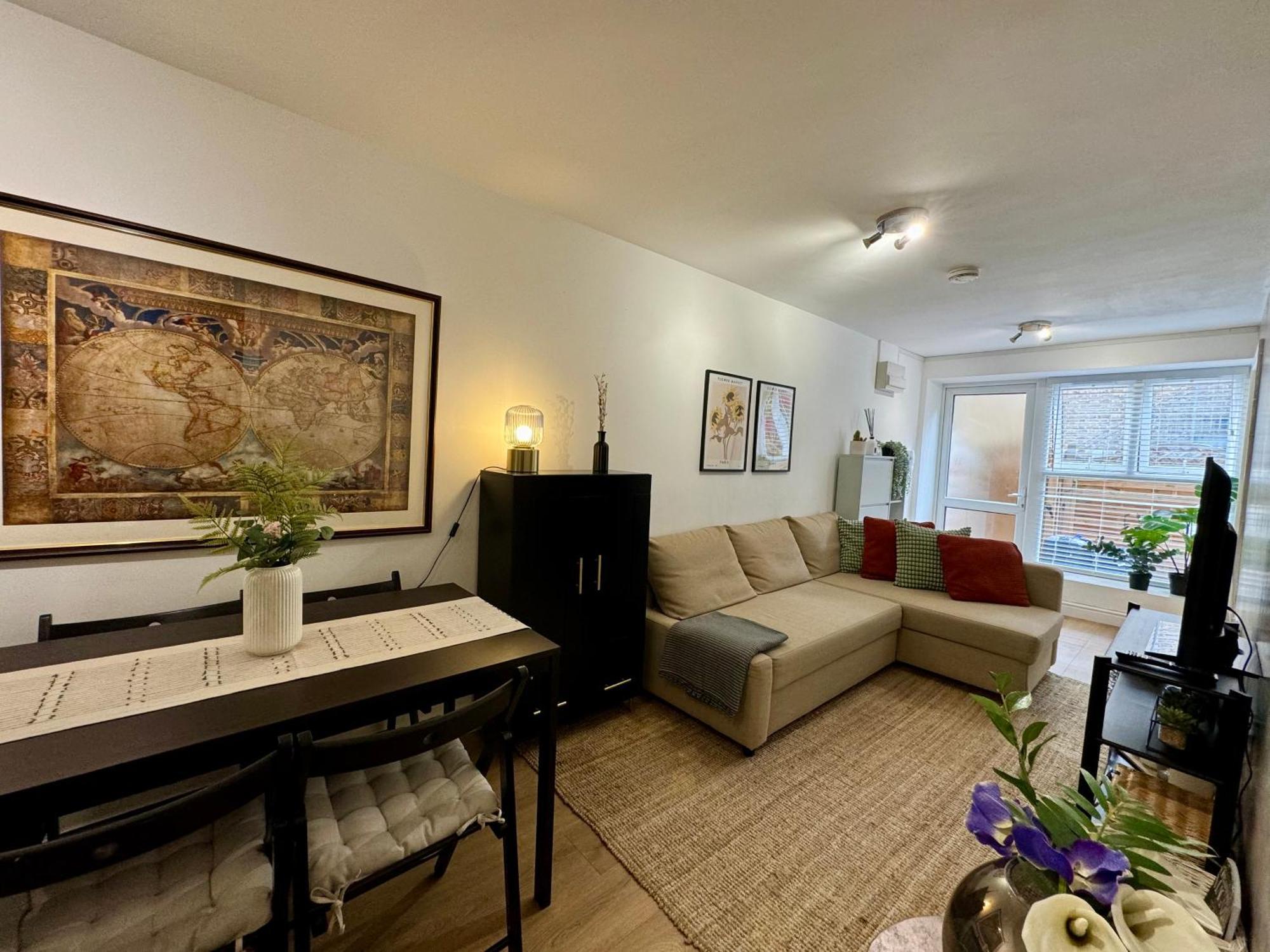 Holiday Home 2Br L 2Ba With Patio-Sleep 6 Londres Exterior foto